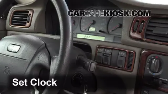 1998 Volvo V70 AWD 2.4L 5 Cyl. Turbo Reloj Fijar hora de reloj